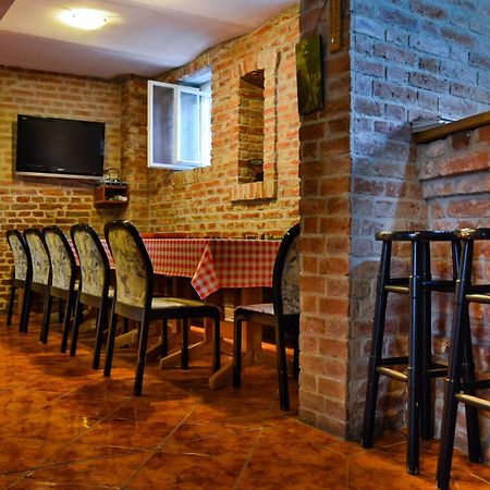 Art Maganszallashely Debrecen Ngoại thất bức ảnh